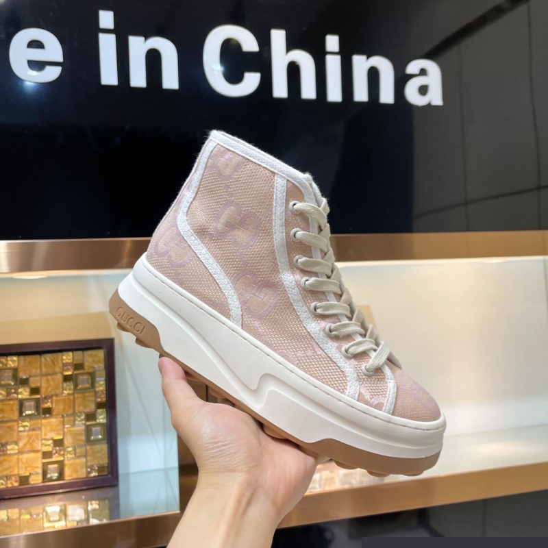 G*u*i casual shoes